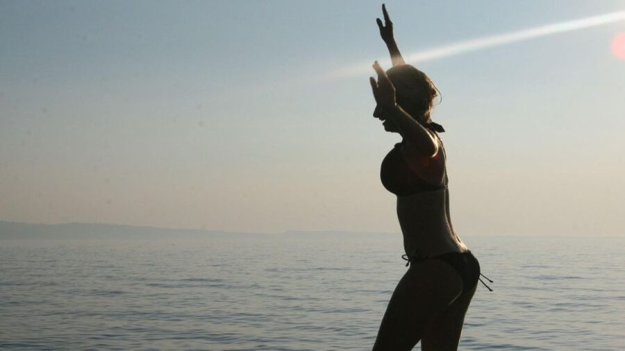 Neos Marmaras: Sunset West Sithonia Islets Sailboat Tour - The Kelyfos Island swimming stop