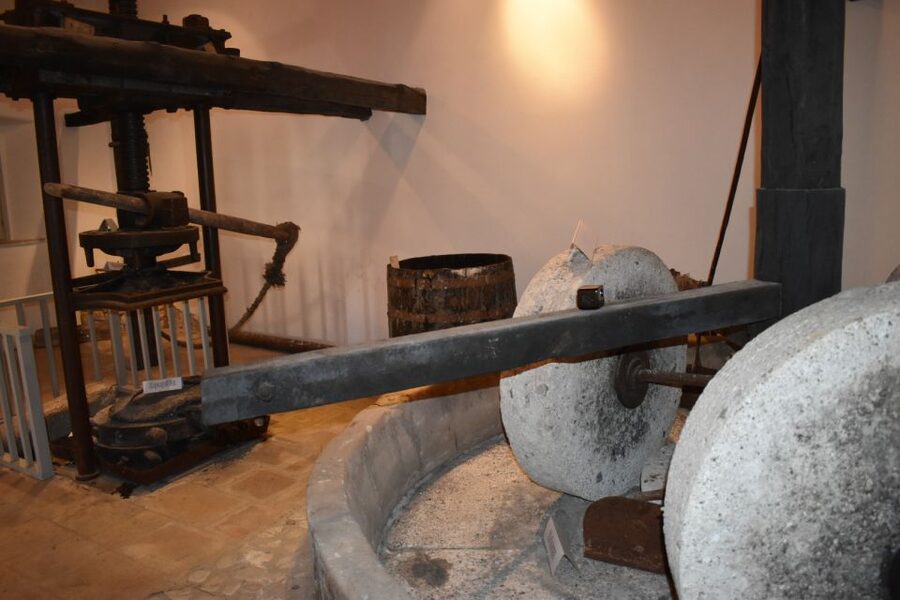 North Corfu: Olive Tour with Olive Oil Tasting and Mezze - Inside the traditional olive press