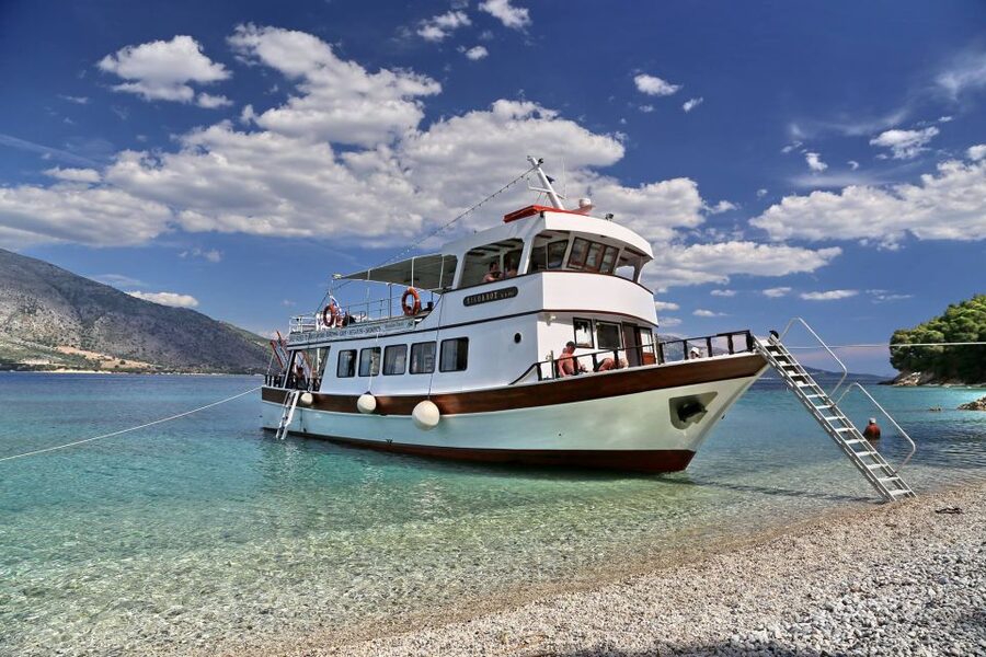 Nydri: Boat Cruise to the famous beaches of Lefkada - Leaving Nydri for Lefkada’s west coast