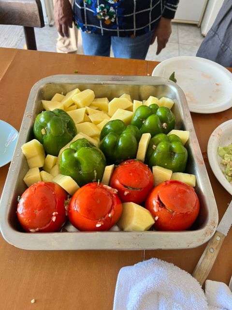 Oia: Greek Cooking Class and Lunch with a Local Grandmother - Why the hands-on format works