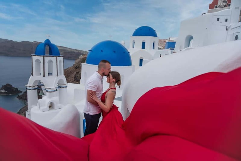 Oía: Santorini Professional Photoshoot with Edited Photos - Who will enjoy this most