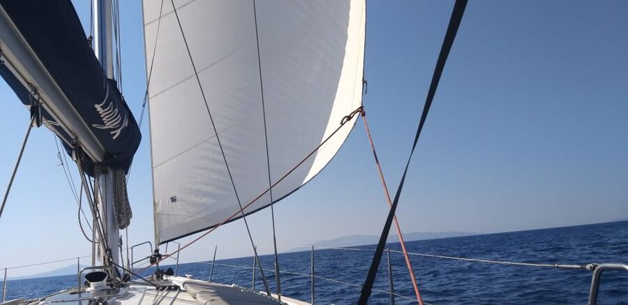 Paros: Iraklia, Schinoussa, & Naxos Sailing Tour with Lunch - Key points at a glance