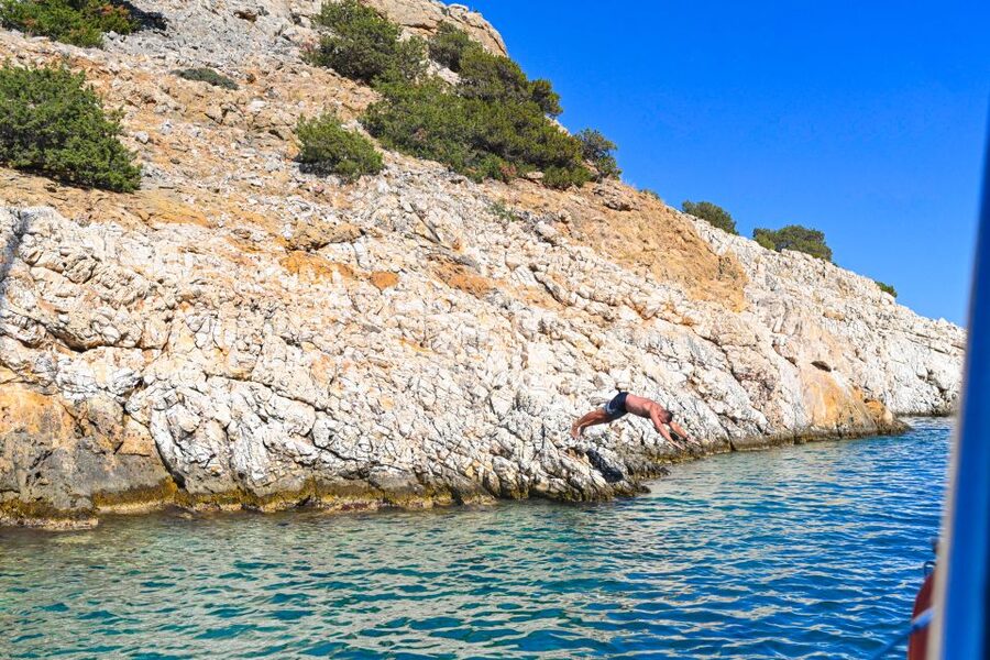 Paros: Iraklia, Schinoussa, & Naxos Sailing Tour with Lunch - Who Will Enjoy This Day Most