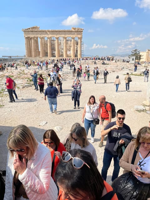 Parthenon & Acropolis Guided Tour in Spanish -Option Tickets - Passing through the Propylaea