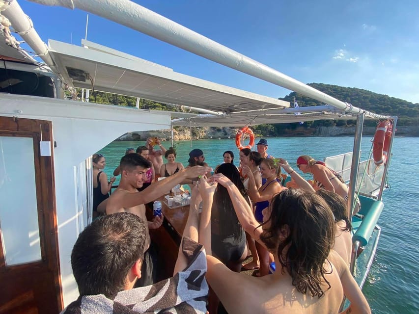 Porto Rafti: Athens Cruise Tour with Mediterranean BBQ - Should you book the Porto Rafti BBQ cruise?