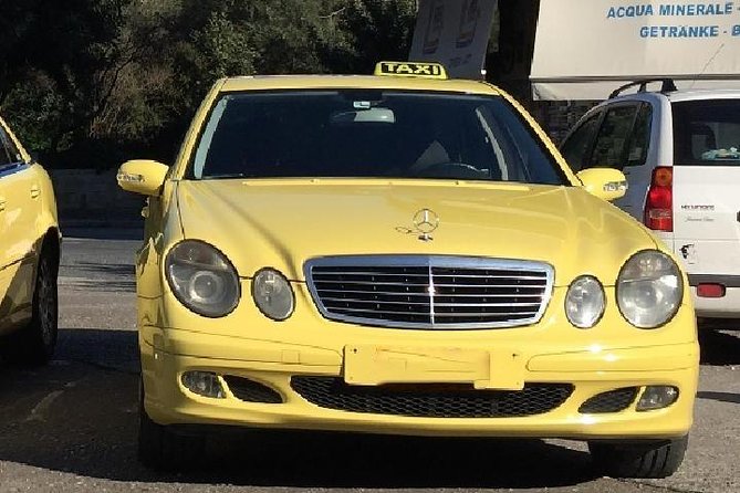 Private Arrival Transfer: Piraeus Cruise Port to Central Athens - The drive into central Athens