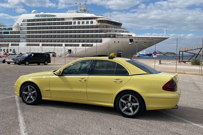 Private Departure Transfer: Central Athens to Piraeus Cruise Port - What the price means for your group
