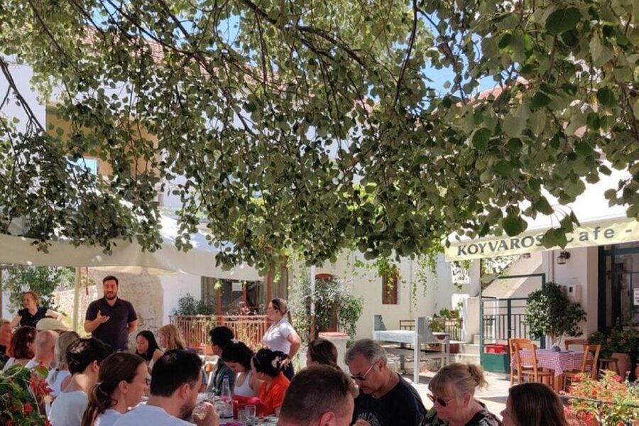 Private tasting of 6 cretan wines in Fres village - Why Fres is a good place to taste Cretan wine