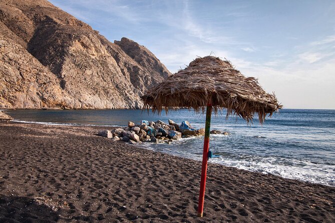 Private Tour: Santorini Highlights with Akrotiri - What the private minivan changes