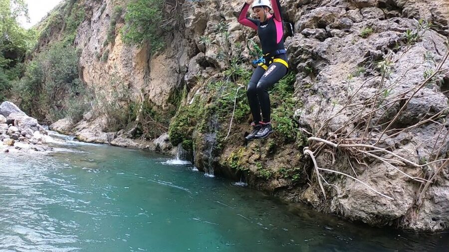 Rethymno: Canyoning Tour in the Kourtaliotiko Gorge - Gear, neoprene suits, and the safety briefing