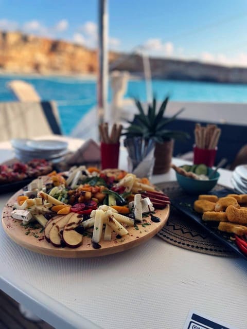 Rethymno: Sunset Catamaran Cruise - Sushi & Open Bar - How the crew shapes the experience