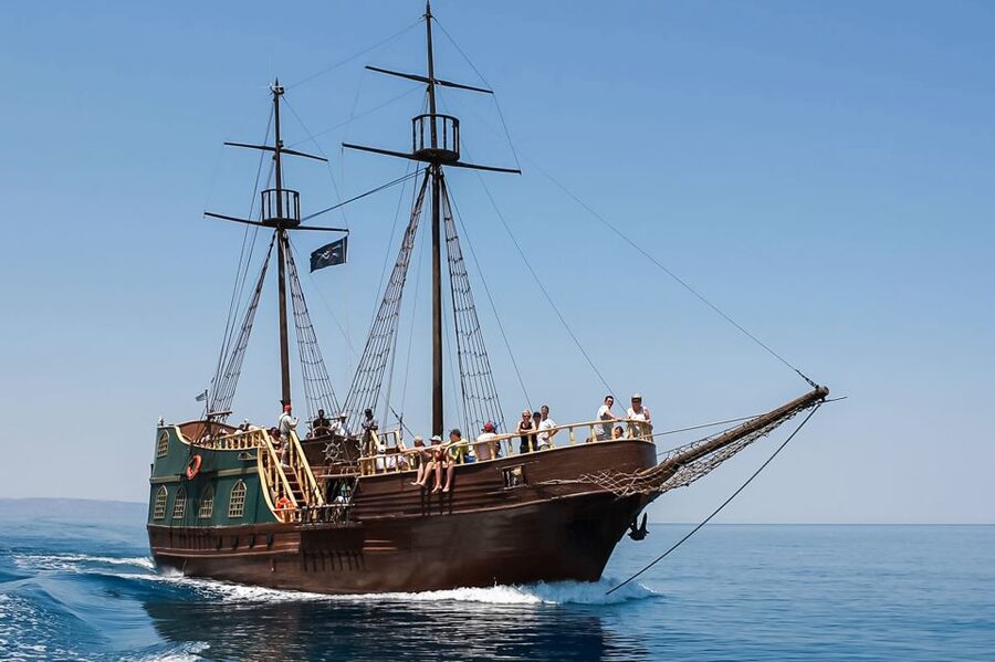 Rethymno: Sunset Cruise on a Wooden Pirate Boat - Boarding Captain Hook at Rethymno Port