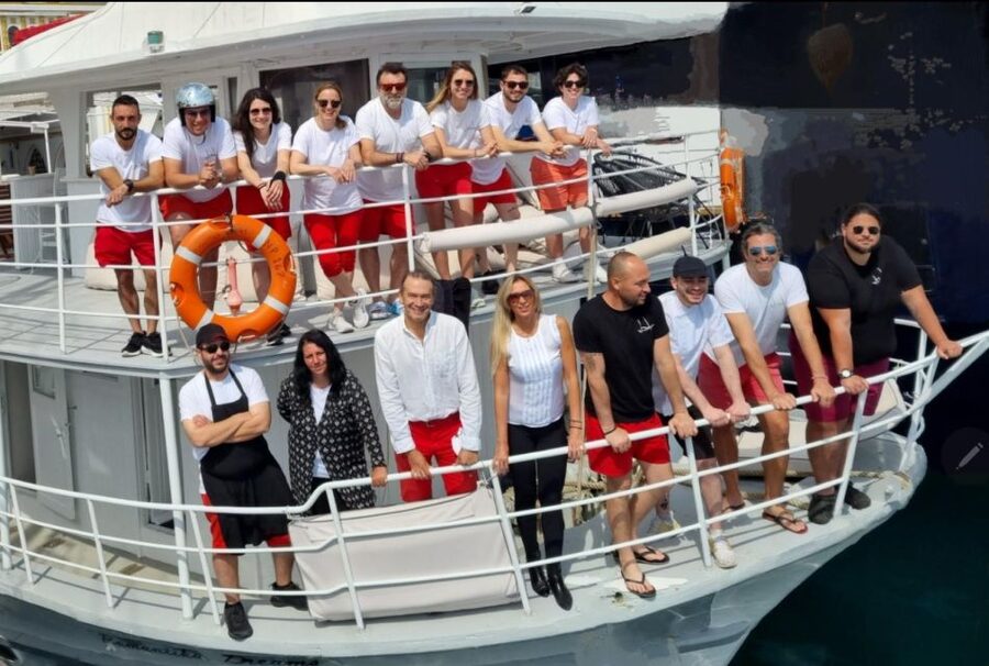 Rhodes: Bay to Bay Swim Cruise with Greek Buffet and Wine - Kallithea Springs: the first hour in the water