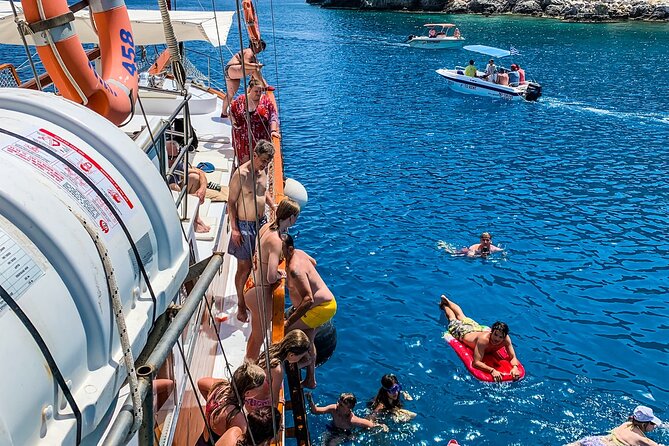 Rhodes Day Cruise (with lunch & unlimited drinks) 5,5 Hours - Who will enjoy this Rhodes cruise most