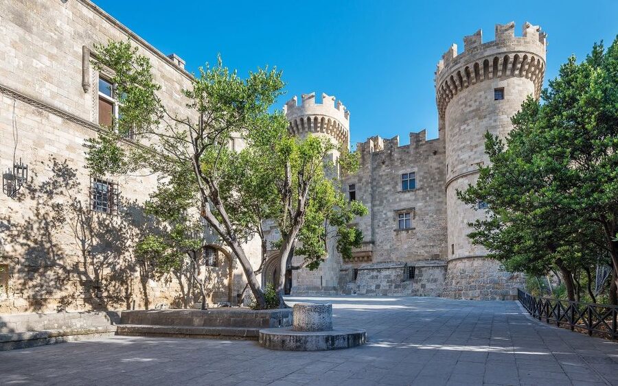 Rhodes: Old Town Walking Tour with Guide - The Archaeological Museum and the limits of three hours