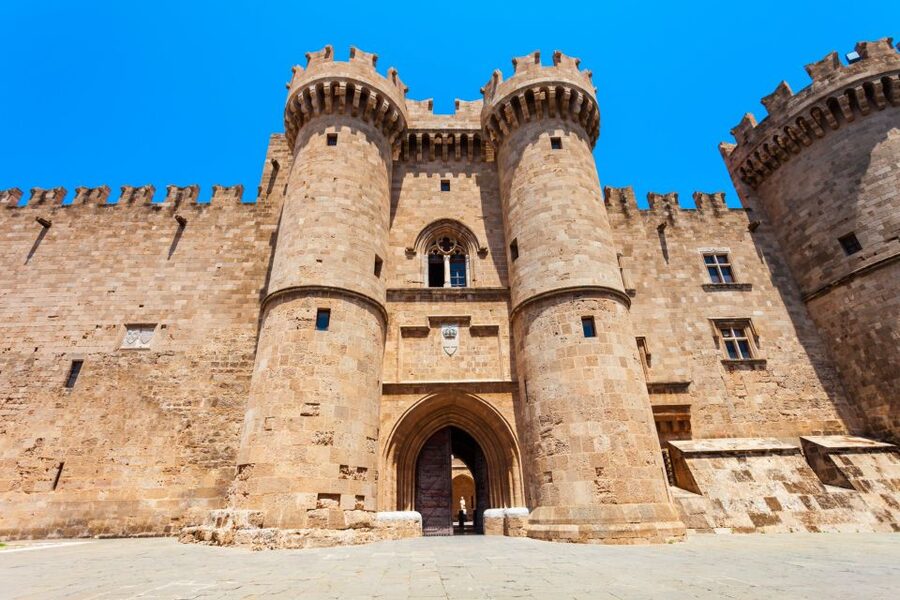 Rhodes: Palace of the Grand Master E-Ticket & Audio Tour - Starting with the monumental entrance