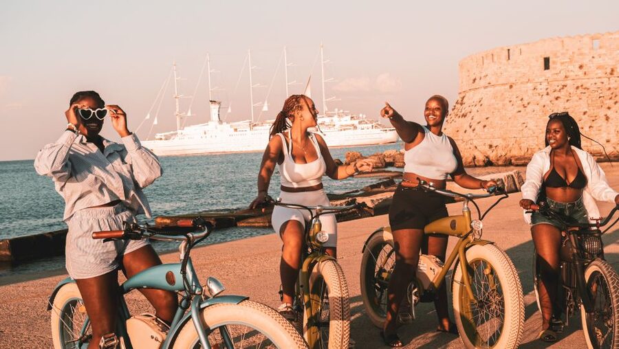 Rhodes: Retro eBike Highlights Tour w/ Personal Photographer - Who should book this ride?