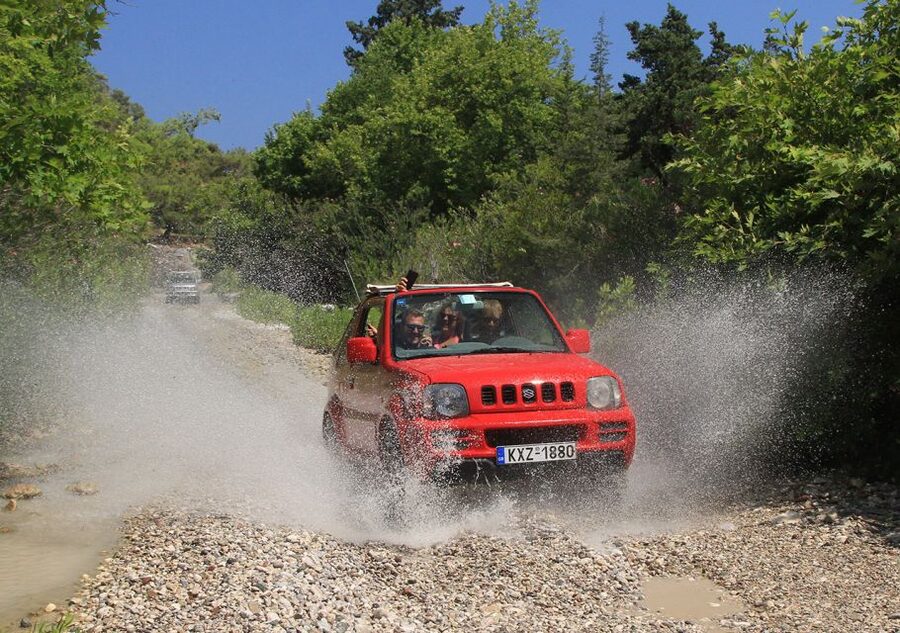 Rhodes: Self-Drive 4x4 Safari Tour with North Pickup - The first viewpoints and the feel of the road