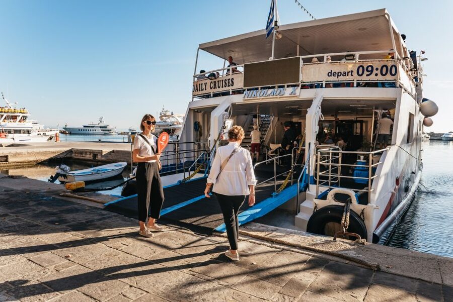 Rhodes: Symi Island & Panormitis Monastery Day Trip by Boat - Four hours in Symi Town
