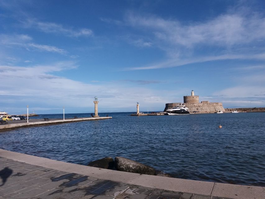 Rhodes Town: Private Walking Tour with a Licensed Guide - Why a walking tour works so well in Rhodes Old Town