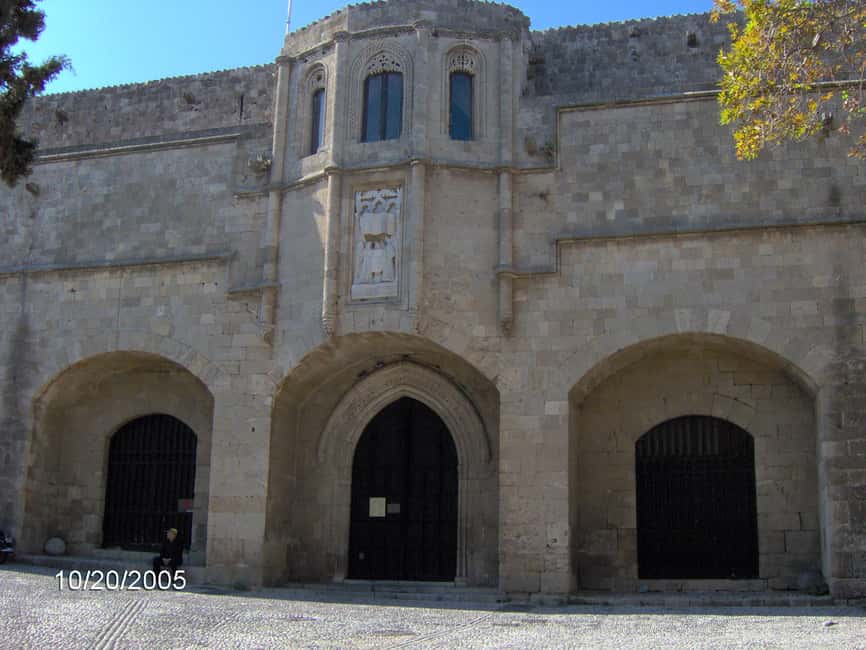 Rhodes Town: Private Walking Tour with a Licensed Guide - Who will get the most from this Rhodes walk