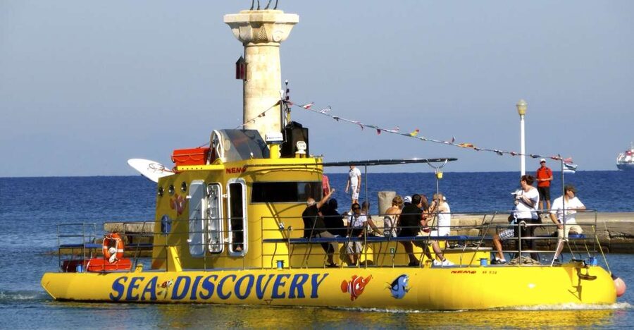 Rhodes Town: Yellow Submarine Cruise with Underwater Views - The 20-minute underwater cabin