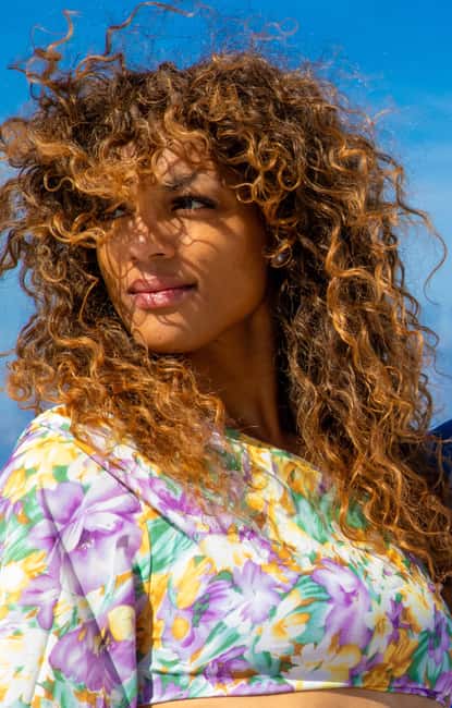 Santorini: 40-Minute Oia Photoshoot - What the Praise Tells You About the Photographer