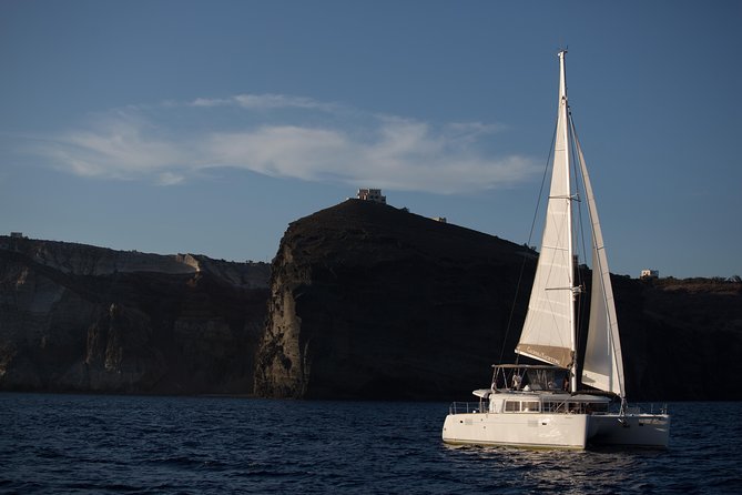 Santorini All-inclusive Catamaran Cruise with Thirassia Stop - Amoudi Bay to Thirassia: the easy start