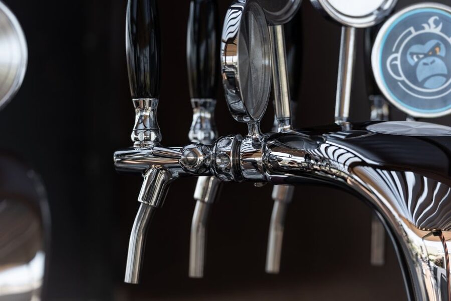 Santorini: Brewery Tour with Beer Tasting & Optional Meal - Who should book this experience