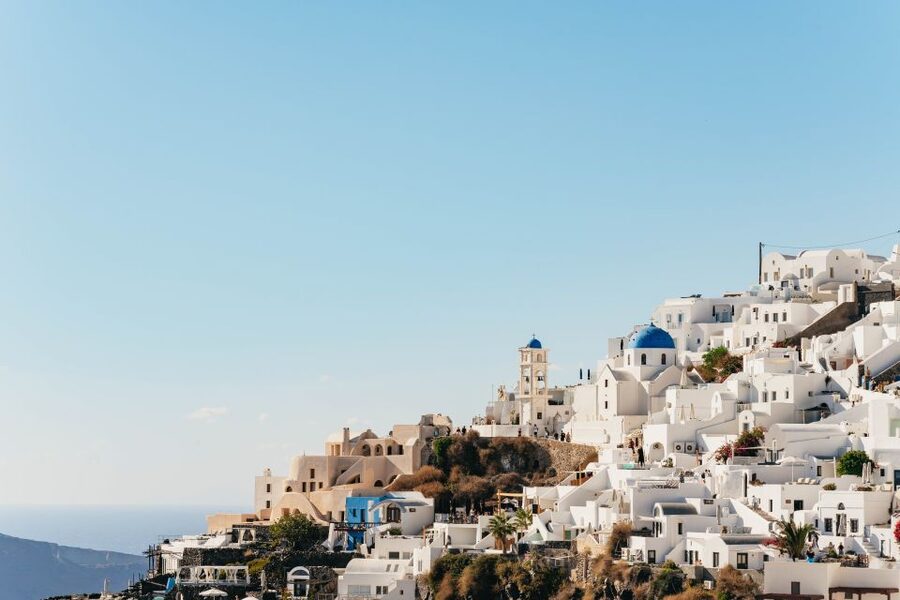 Santorini: Caldera Trail Guided Hike and Sunset Viewing - Churches, chapels, and the picnic stop