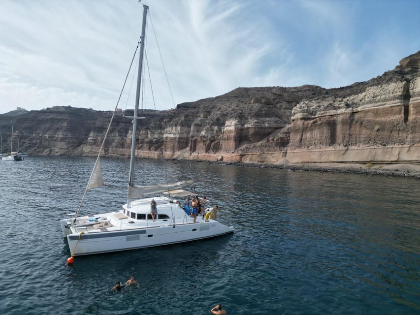 Santorini: Catamaran Cruise with Greek BBQ and Drinks - Boat comfort and group size