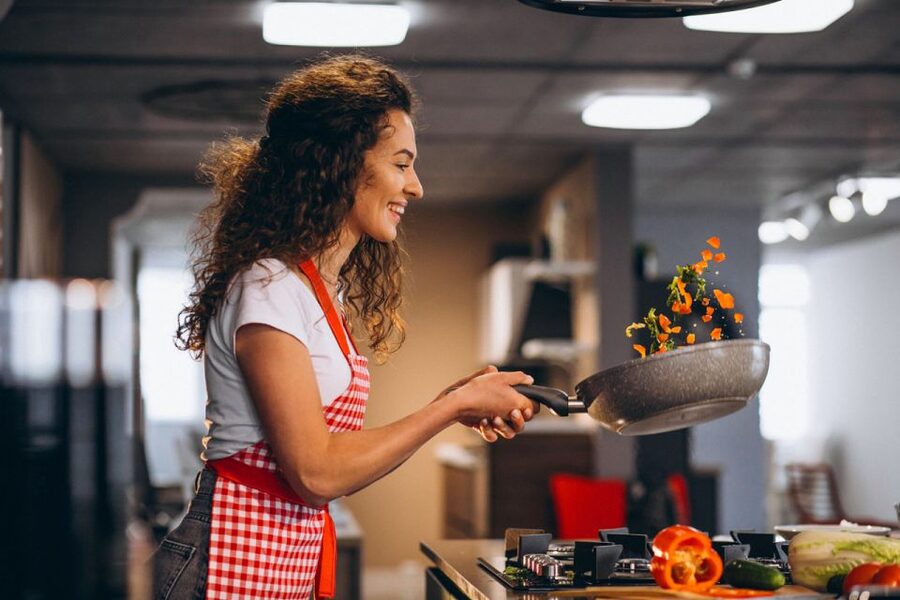 Santorini: Cooking Class with a Chef at the Ftelos Brewery - Cooking Santorini’s Four-Course Menu