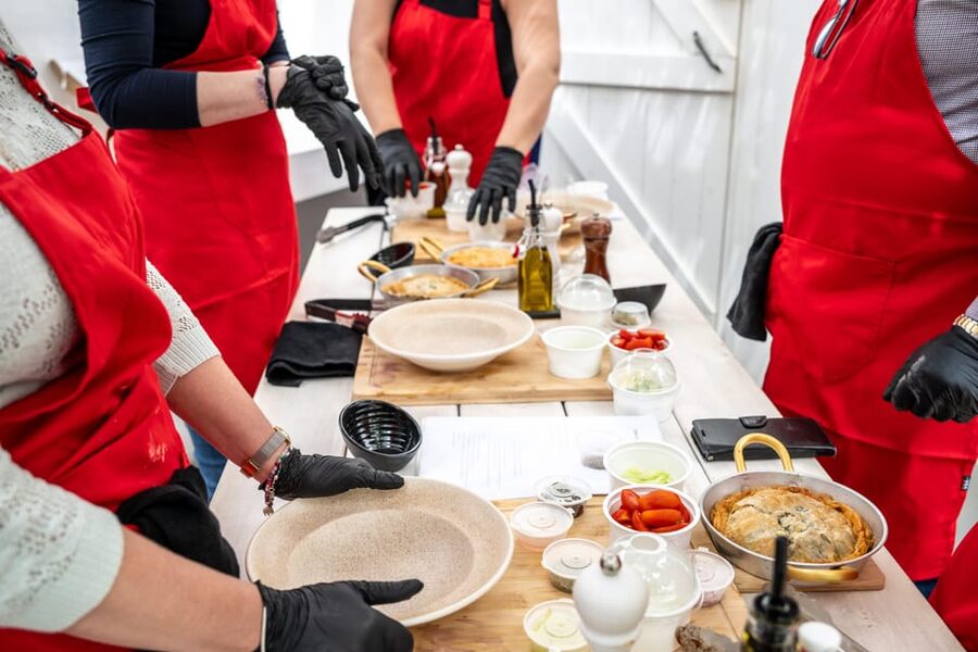 Santorini: Cooking Class with Lunch and Wine Tasting - A three-hour taste of Santorini at Kamari