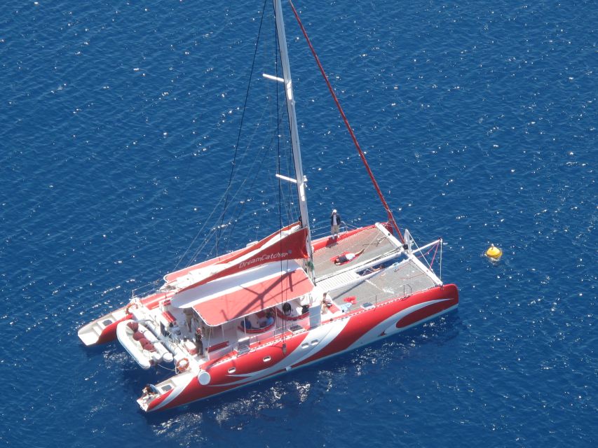 Santorini: Dream Catcher 5-hour Sailing Trip in the Caldera - Indian Head Mountain and the Venetian Lighthouse