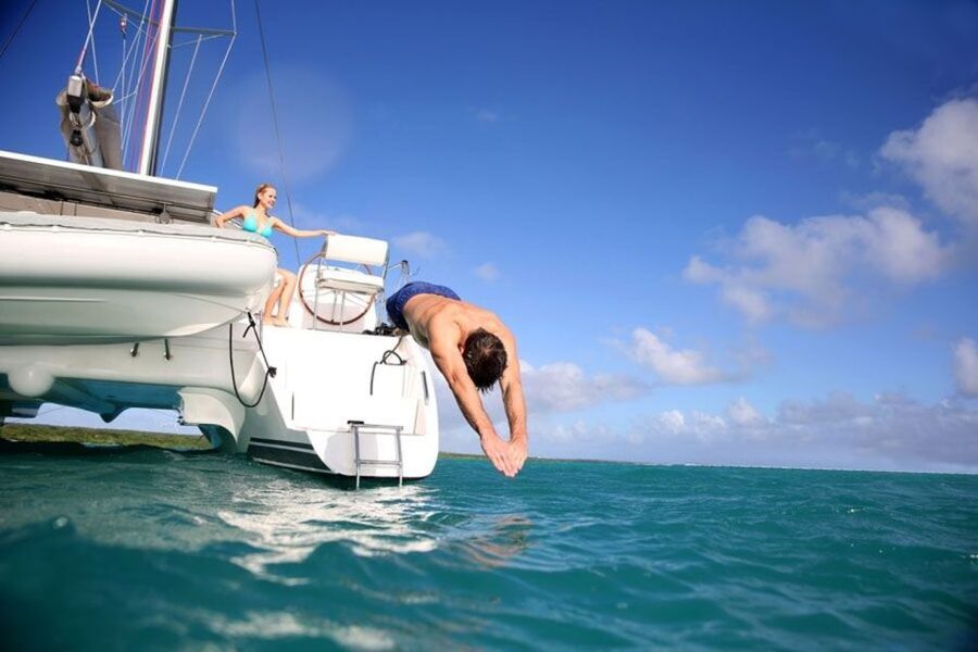 Santorini: Dream Catcher 5-hour Sailing Trip in the Caldera - Hot springs beside the volcanic islands