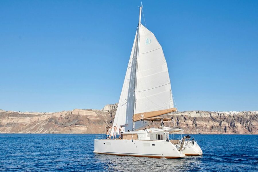Santorini Gold Catamaran Cruise with Snorkel, BBQ & Open Bar - The volcano hot springs are warm, sulfurous, and messy