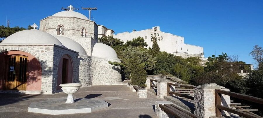 Santorini: Guided Island Day Trip with Beach Visit - Key points at a glance