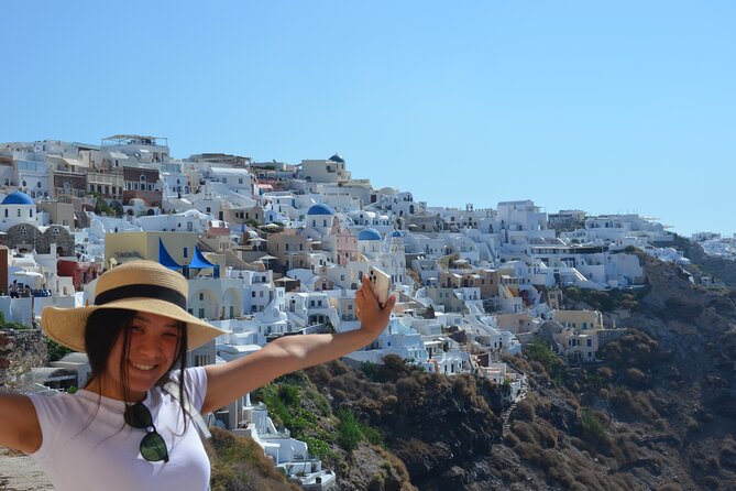 Santorini Highlights Small-Group Tour with Wine Tasting option - Oia: famous views, narrow lanes, and limited free time