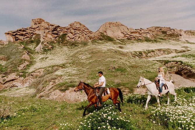 Santorini: Horse Riding to the Black Sandy Beach (Eros beach) - What the guides add to the ride