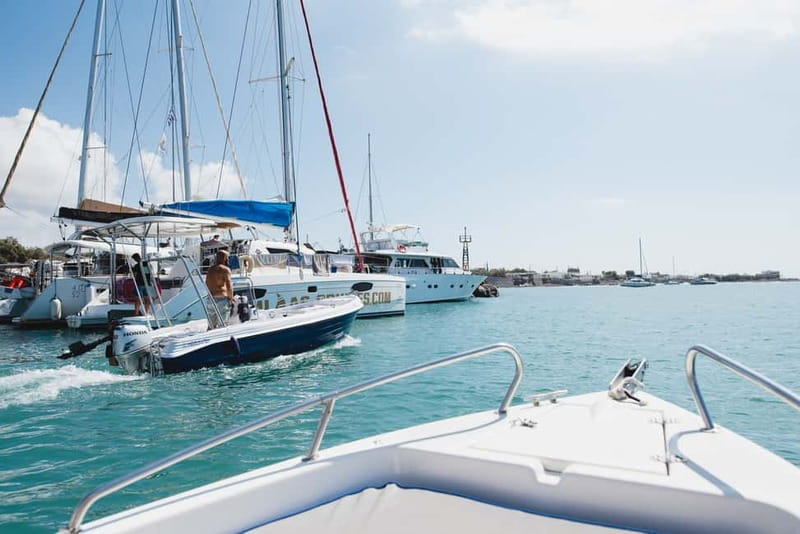 Santorini: License-Free Boat Rental with Ice, Water, & Fruit - Finding a quiet place to anchor