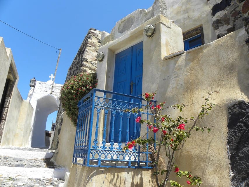 Santorini: Private Customizable Tour with Flexible Lenghts - What the guides add to the day