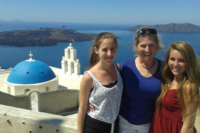 Santorini Private Driver: Explore Santorini - Port & Hotel Pickup - Oia gives you the famous Santorini view