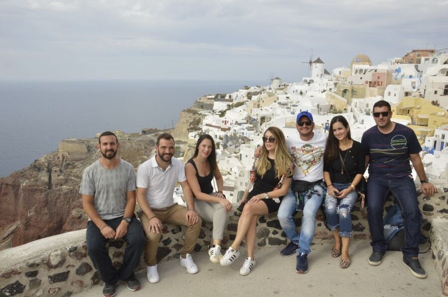 Santorini: Small-Group Highlights Tour of Venetian Castles - Akrotiri’s southern caldera view