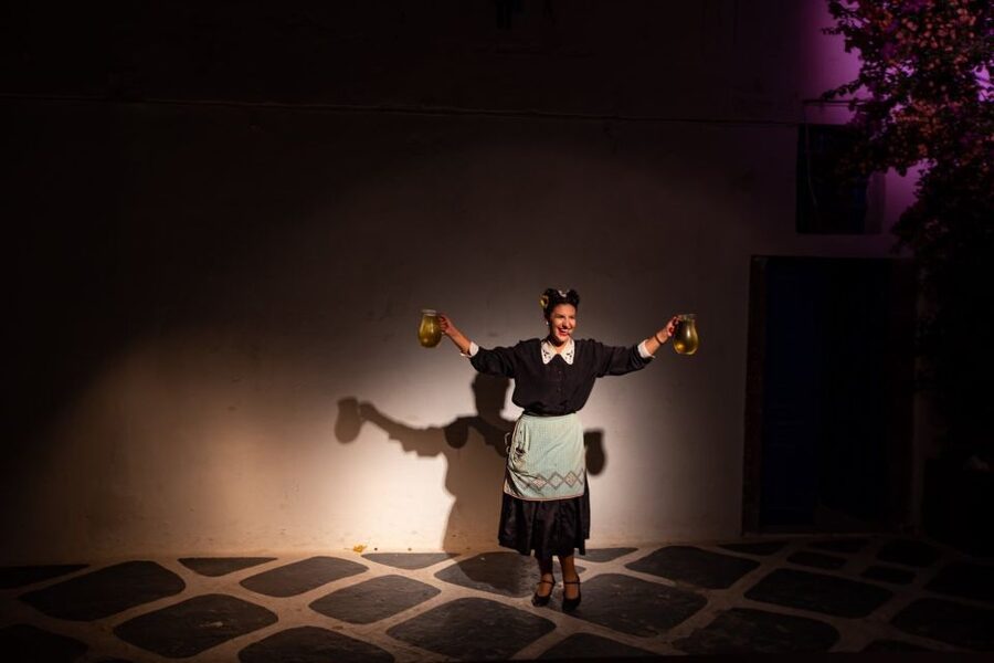 Santorini: The Greek Wedding Show Entry Tickets - What you actually eat and drink