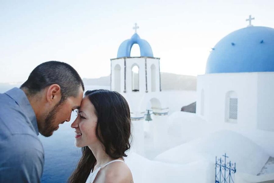 Santorini Unfiltered: Luxury Photoshoot with a Photographer - Stop one: Oia’s whitewashed lanes
