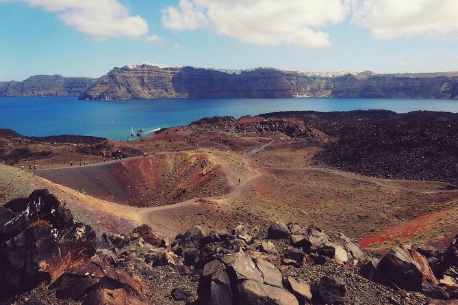 Santorini Volcanic Islands Cruise: Volcano, Hot Springs and Thirassia - What this Santorini volcanic cruise actually offers