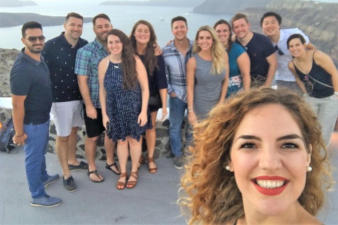 Santorini Wine Stories: Sunset Tour with Tasting & Dinner - Group size, pickup, and the private-tour question