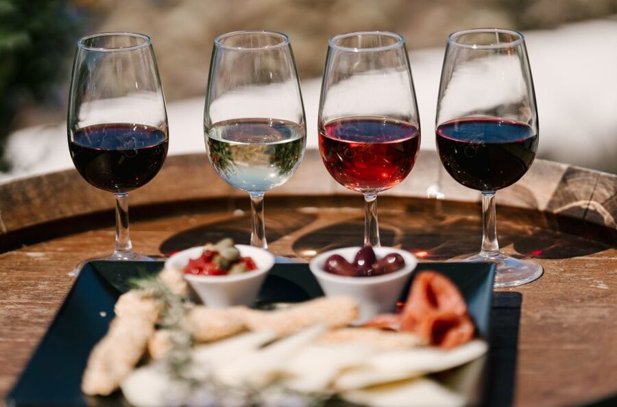 Santorini: Wine Tasting Tour to 3 Wineries with Transfer - What the three hours feel like