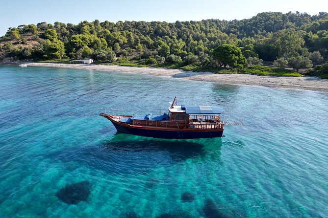 SemiPrivate Trip on 50ft Traditional Wooden Boat with Greek Lunch - A small boat with a proper Greek feel