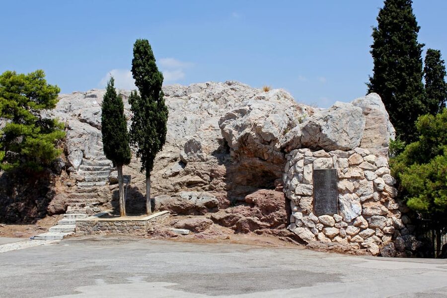 The Apostle Paul’s Missionary Journey in Athens and Corinth - Who will enjoy this Athens and Corinth tour?